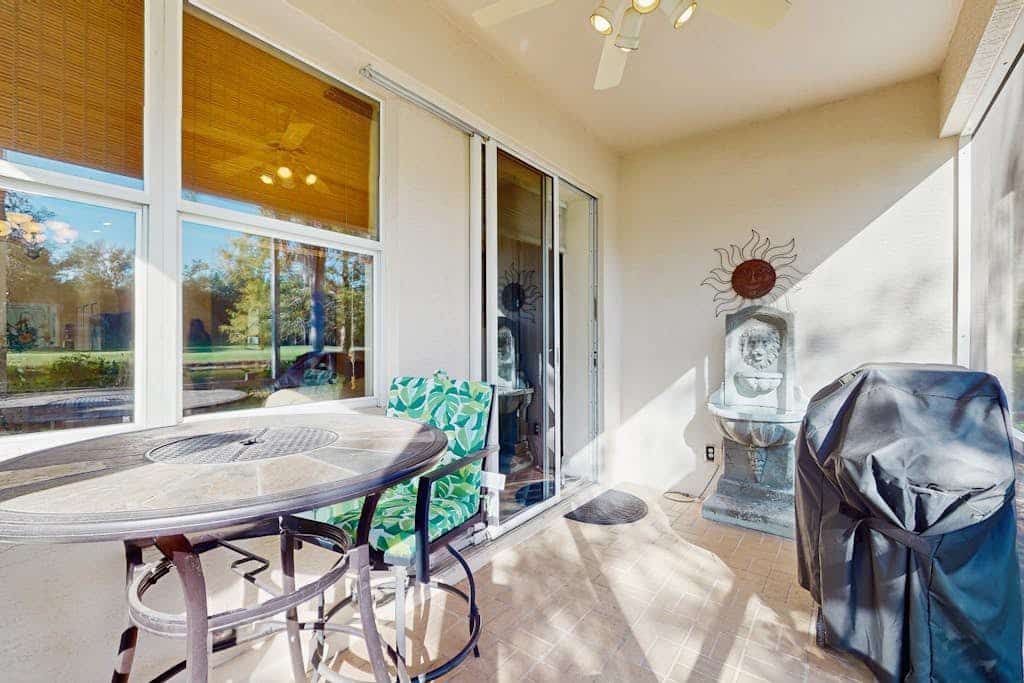 Dreamy, family, dog & snowbird friendly home in Golf community, pool and tennis