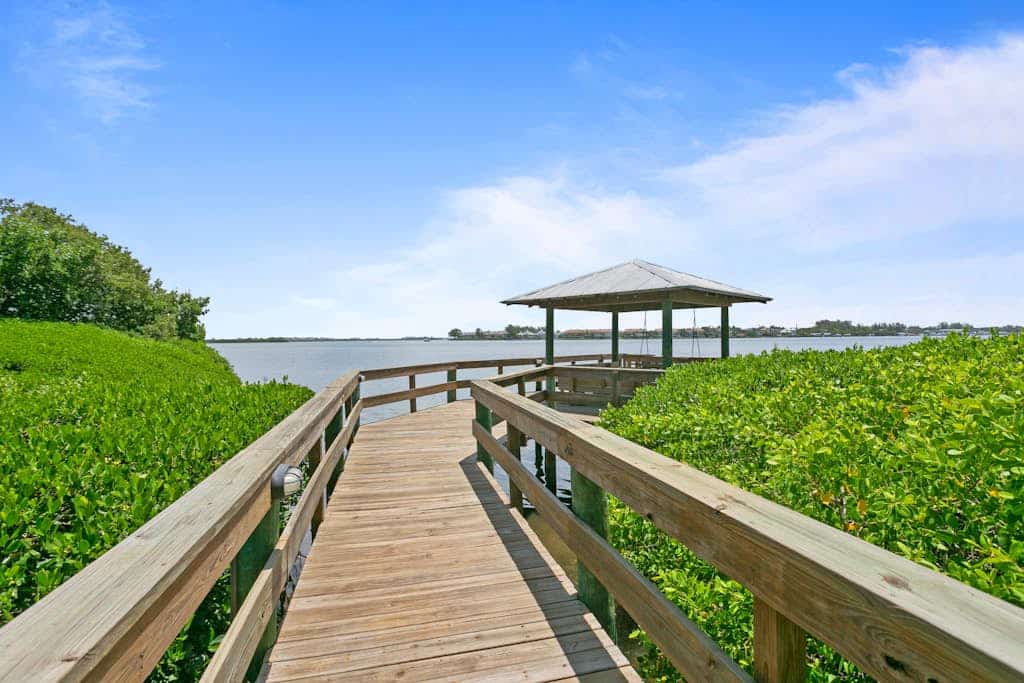 Family-friendly, 3-bedroom, oceanside townhouse with private elevator and screened-in balcony, washer/dryer, and central A/C