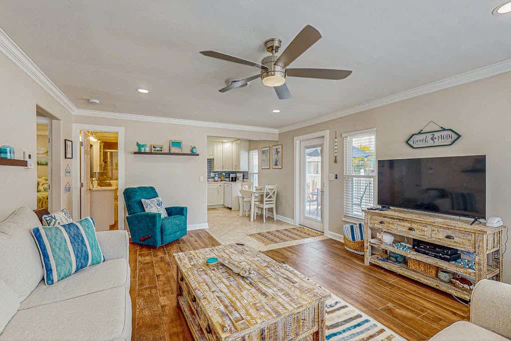 Anna Maria Island condo with heated pool, short walk from the beach