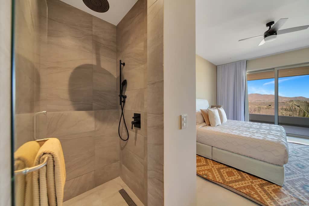 Stunning, brand new 3 Bdrm Condo in VistaVela Sunset