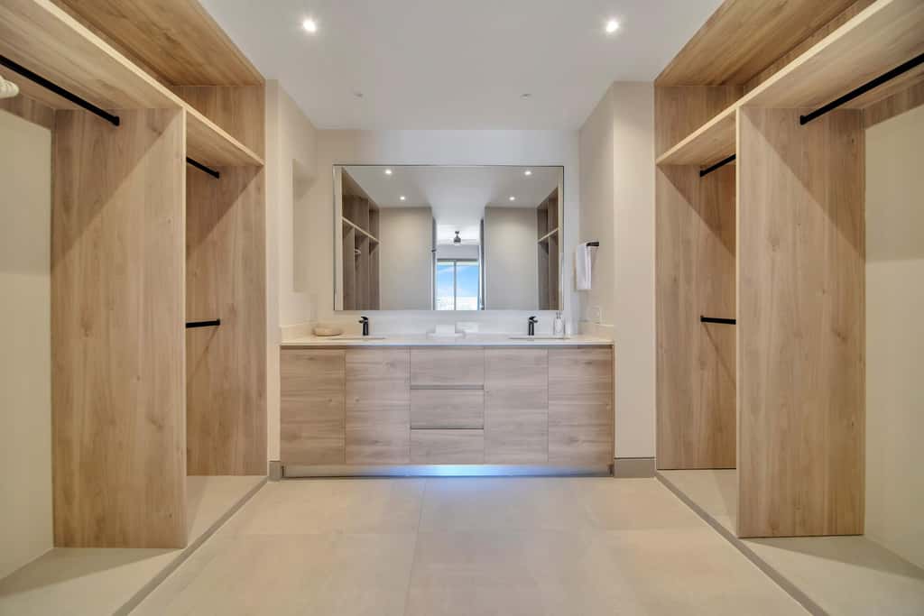 Stunning, brand new 3 Bdrm Condo in VistaVela Sunset