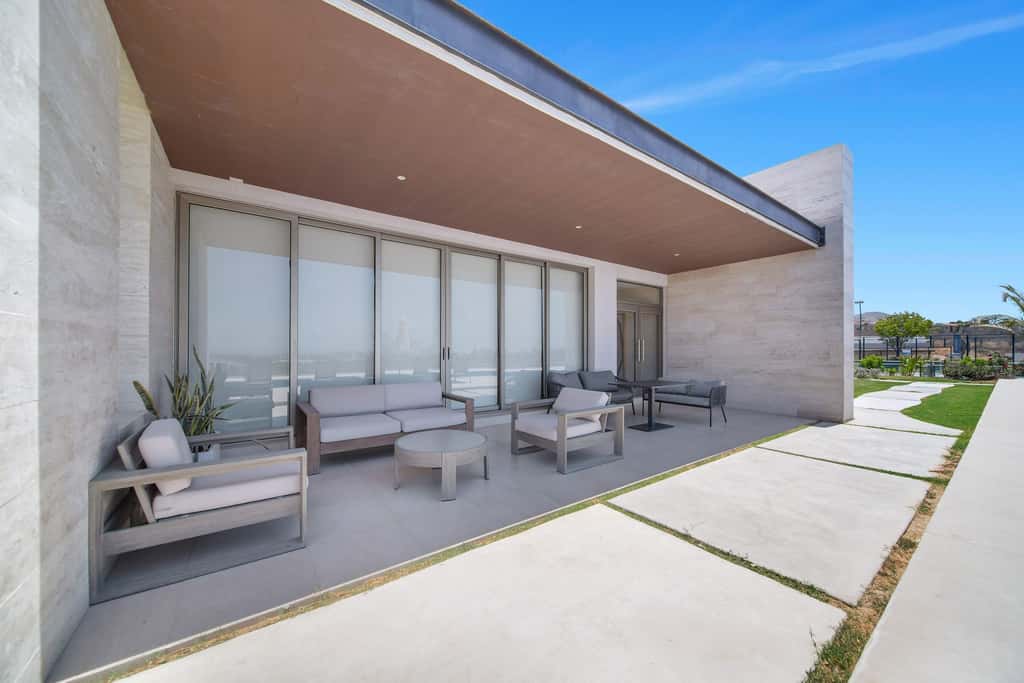 Stunning, brand new 3 Bdrm Condo in VistaVela Sunset