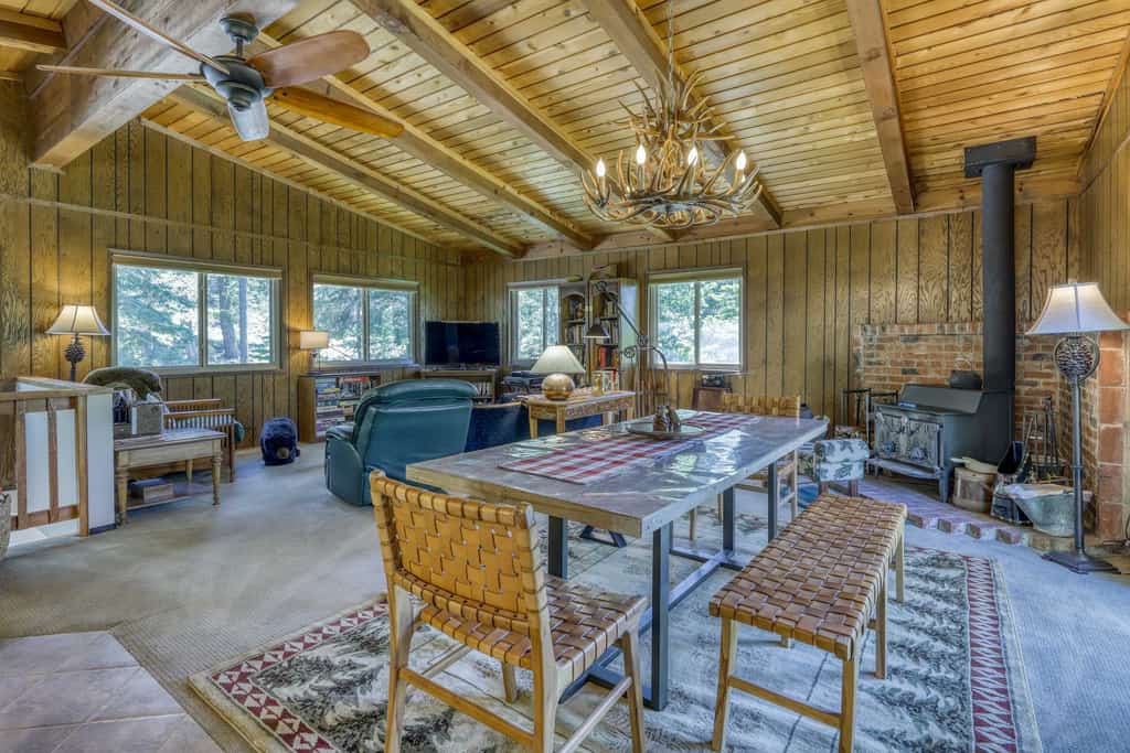 Cozy Tahoe Cabin Surrounded by Pines | Fireplace | Near Chambers Landing Beach