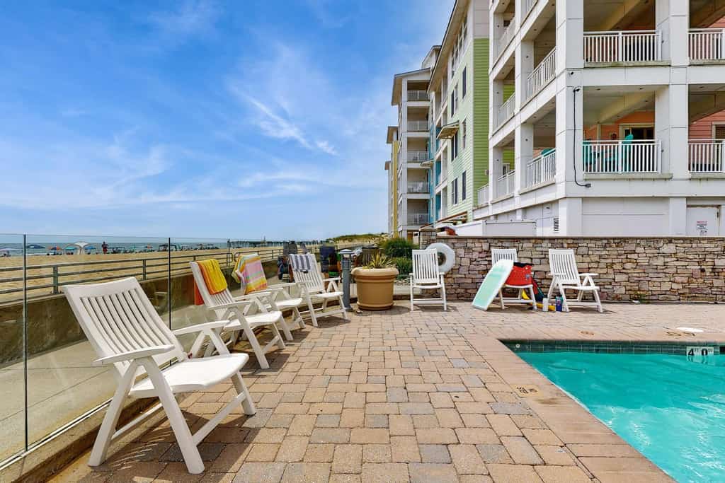 Resort-style amenities!