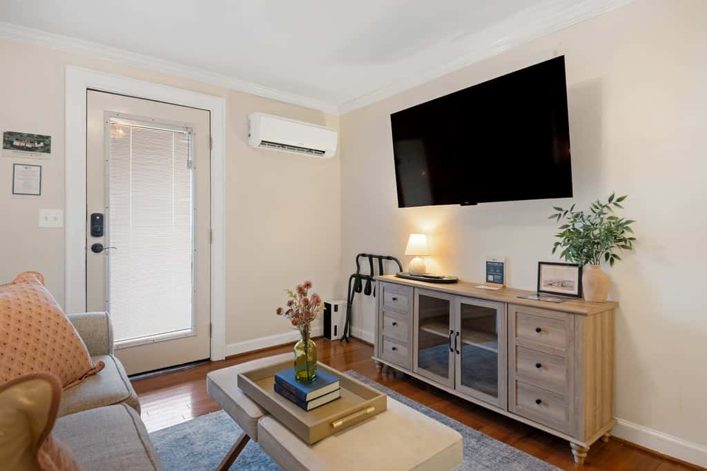 Historic Riverview Inn - Suite Nine