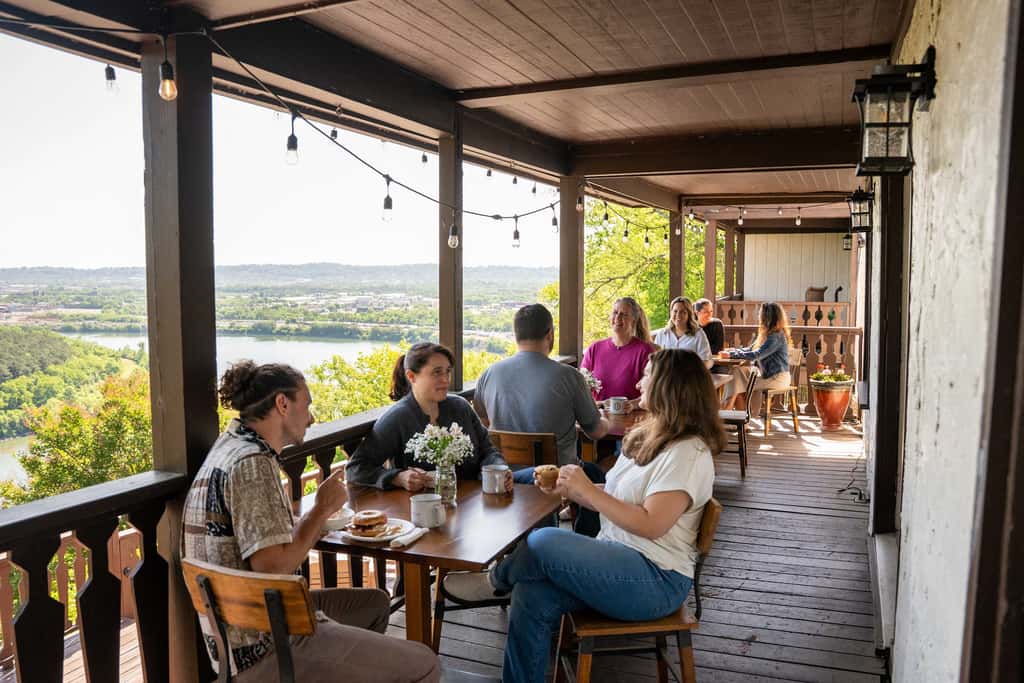 Historic Riverview Inn - Suite Nine