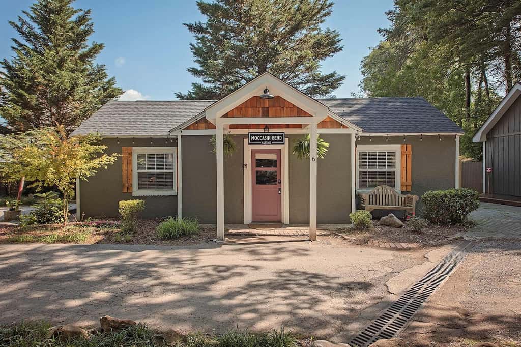 Moccasin Bend Cottage