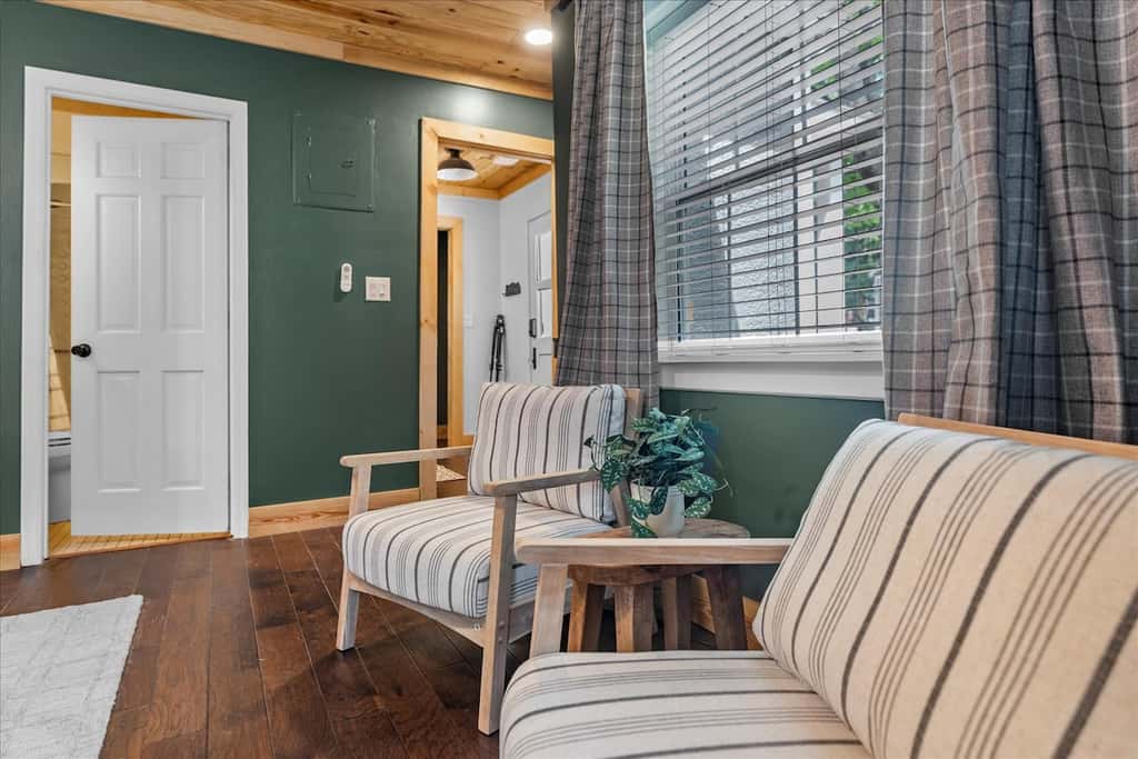 Moccasin Bend Cottage
