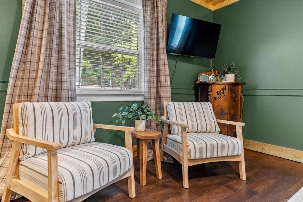 Moccasin Bend Cottage