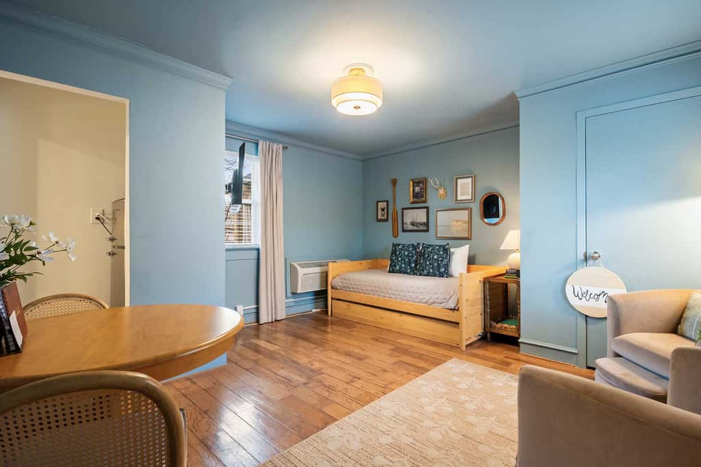 Etowah Suite w Hot Tub, Family Stay Near Rock City