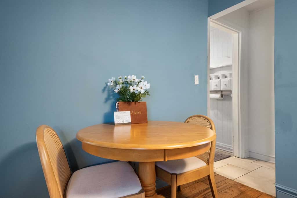 Etowah Suite w Hot Tub, Family Stay Near Rock City