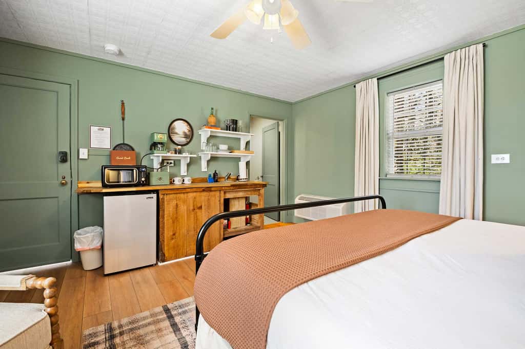 Laurel Falls Suite on Lookout Mountain
