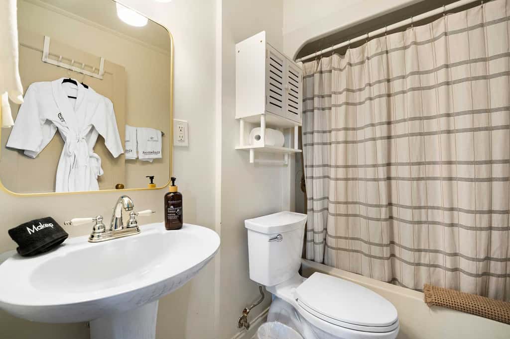 Glenn Falls Suite on Lookout Mountain