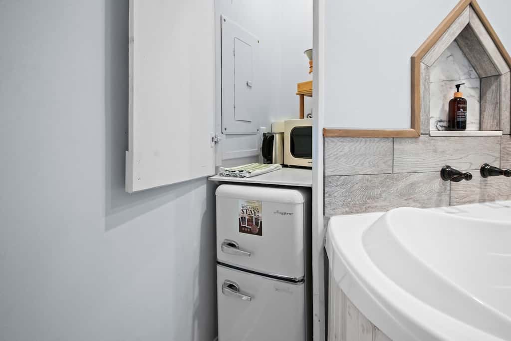 Cloudland Cottage - Ruby Falls - Spa Tub
