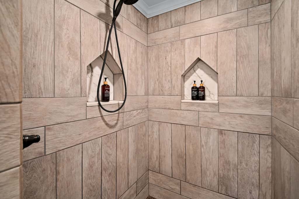 Cloudland Cottage - Ruby Falls - Spa Tub