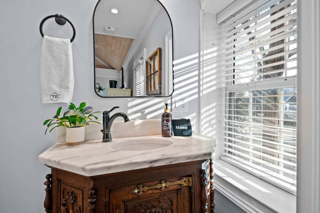 Cloudland Cottage - Ruby Falls - Spa Tub