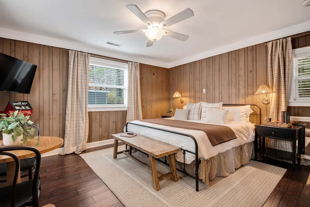 Chattanooga Cottage with Free Breakfast