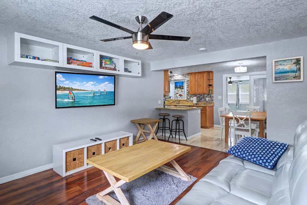 Family and dog friendly home with private pool