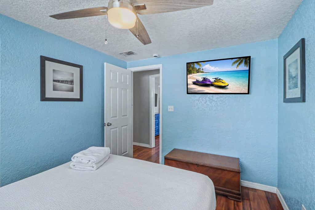 Family and dog friendly home with private pool