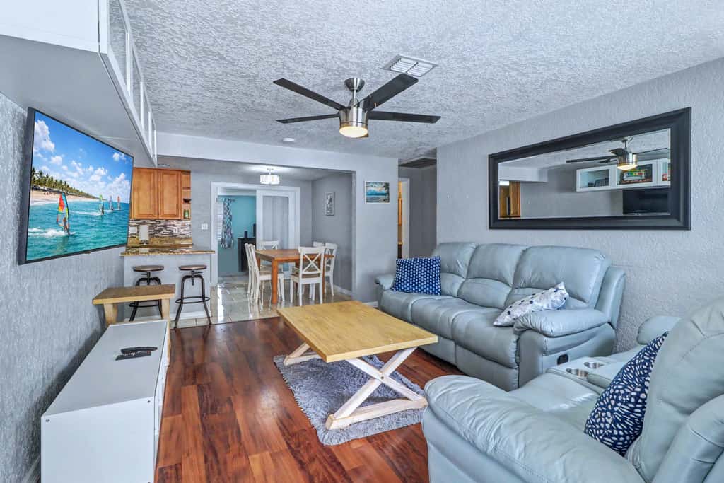 Family and dog friendly home with private pool
