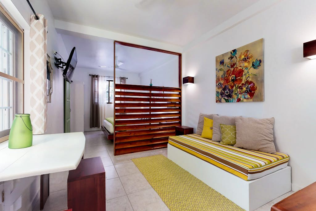 Rainforest Suite at Casa DV Suites -Gold Standard Certified
