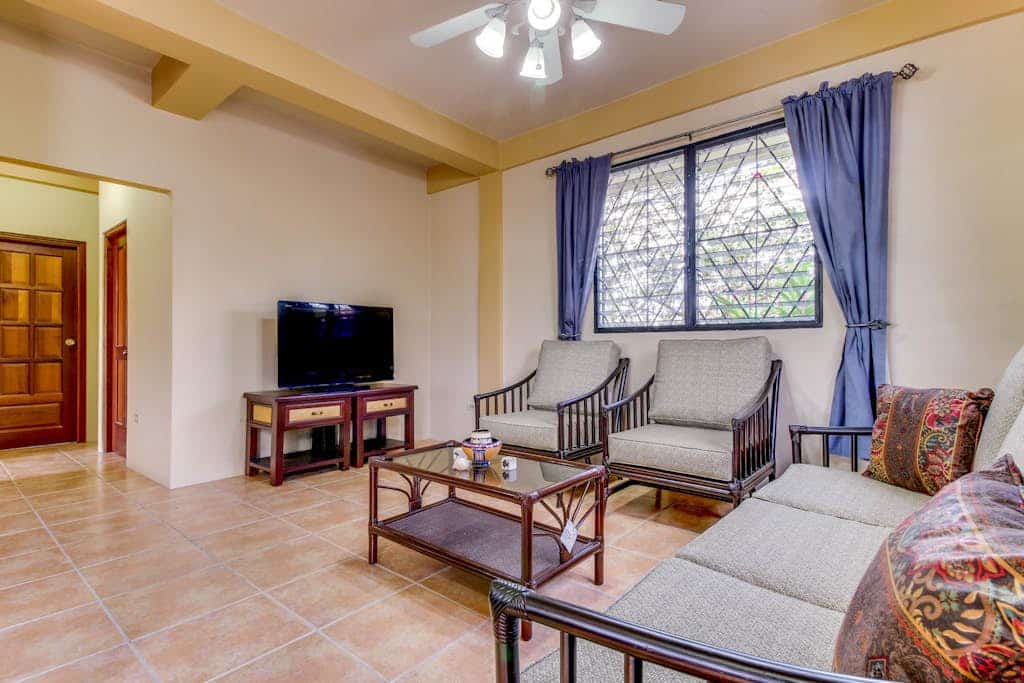 Lower Level of a New Home in a Great Neighborhood w/ WiFi, AC - Near Maya ruins