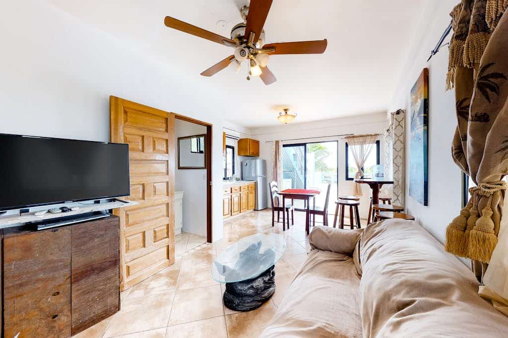 Upper-Level Resort Gem with Great Views, WiFi, AC, Shared Pool & Rooftop Deck
