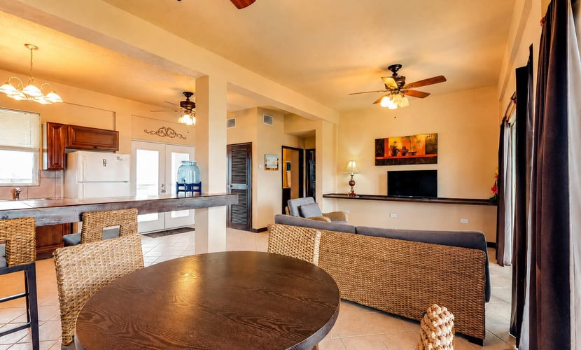 Apartment with WiFi, AC & shared outdoor pool - walk to the beach