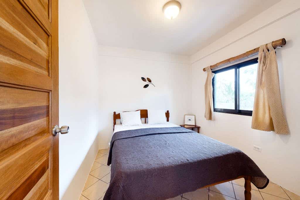 Island Paradise Suite with WiFi, Partial AC & Pool, Rooftop Patio & BBQ Area