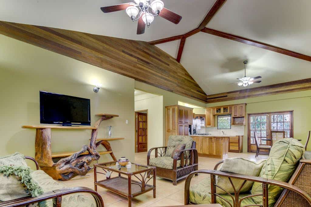 Modern Home in Quiet Neighborhood w/ Balcony, WiFi, AC - Ideal for Day Trips
