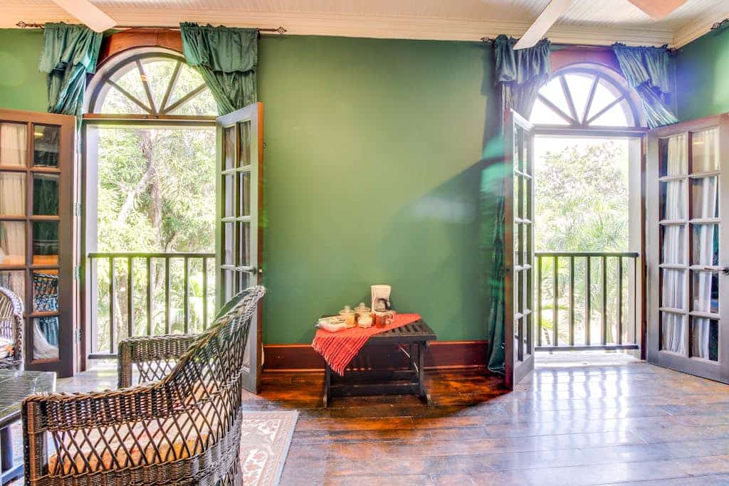 Lovely Riverfront Suite w/ Balcony, WiFi, AC, Pool & Gorgeous View