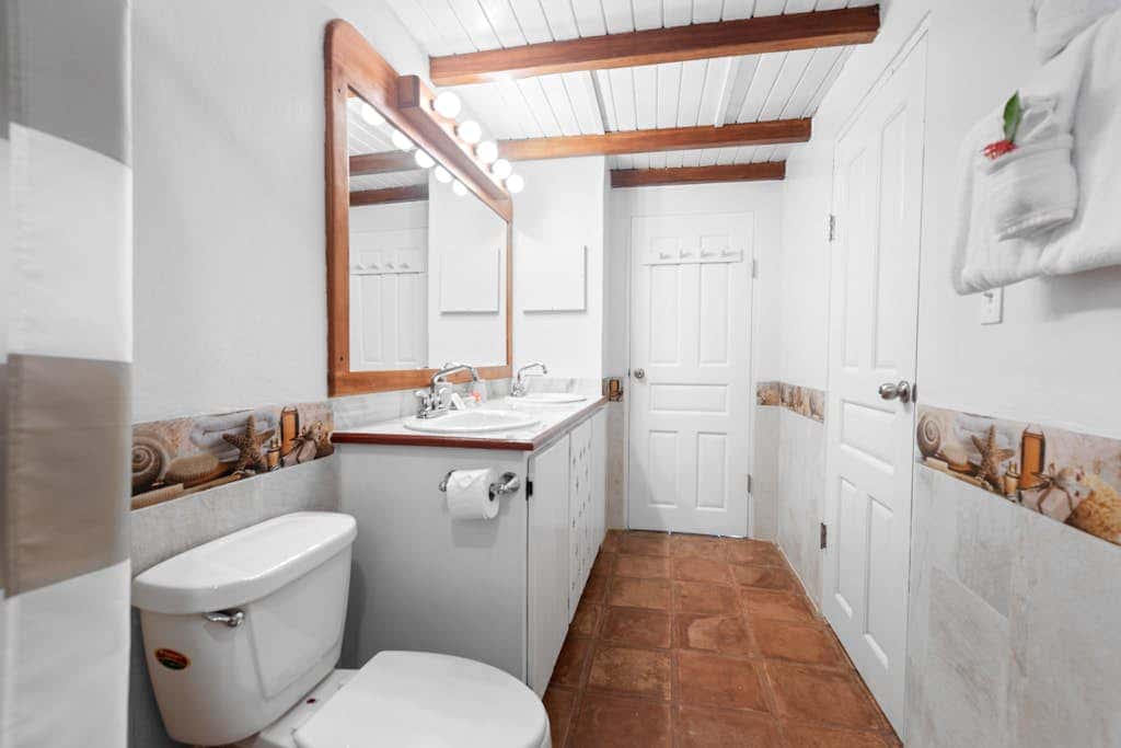Condo # 21 at Beachside Villas -Gold Standard Certified