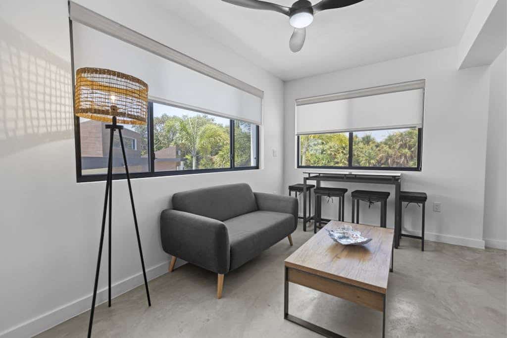 Charming lagoon front apartment with kayaks, SUPs, & nearby beach