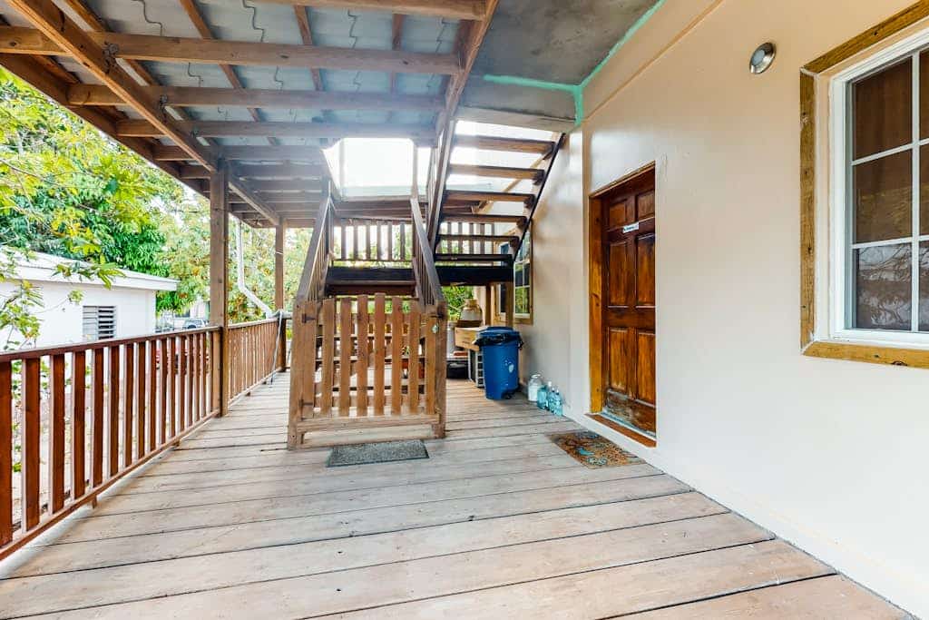 Two studios w/ ocean views, deck, partial AC & free WiFi - close to the beach