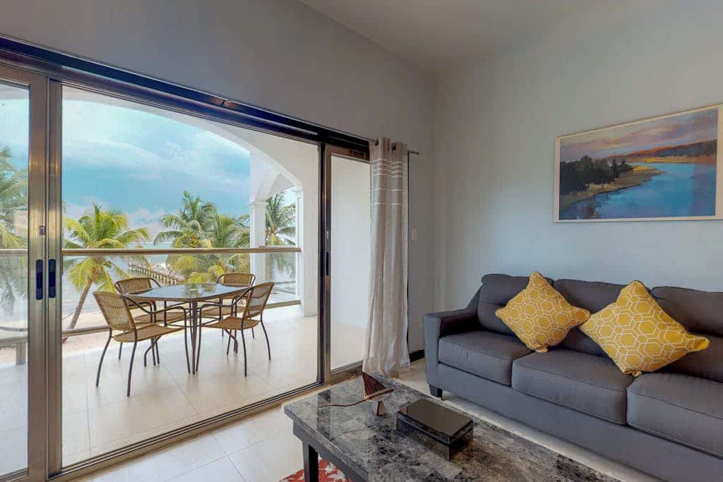 Oceanfront condo with amazing water views, partial AC, WiFi & pool