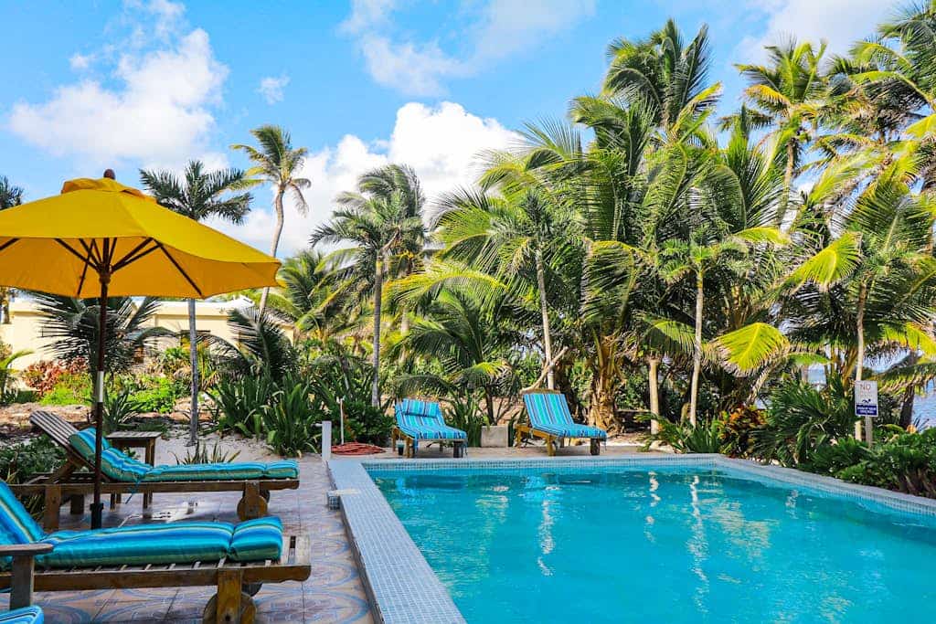 Oceanfront condo with amazing water views, partial AC, WiFi & pool