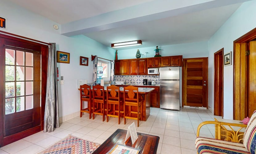 Peaceful dog-friendly condo w/ ocean view, shared pool, free WiFi & partial AC