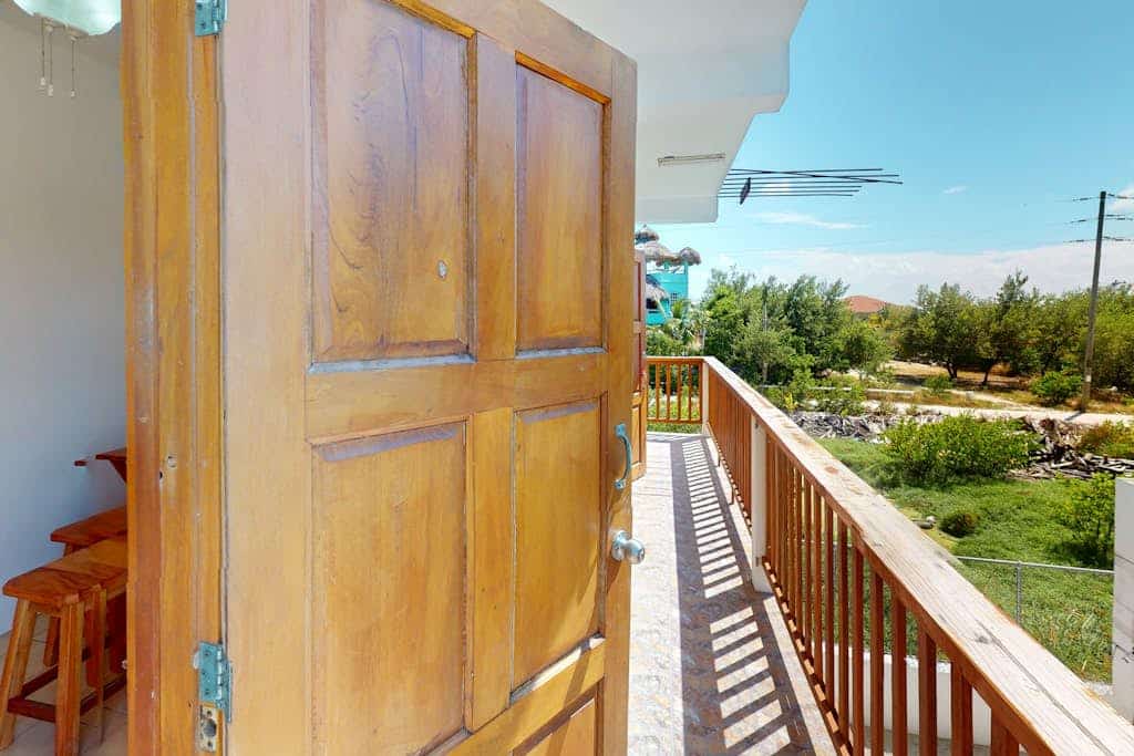 Cozy island retreat with WiFI,  functional kitchenette and near to restaurants