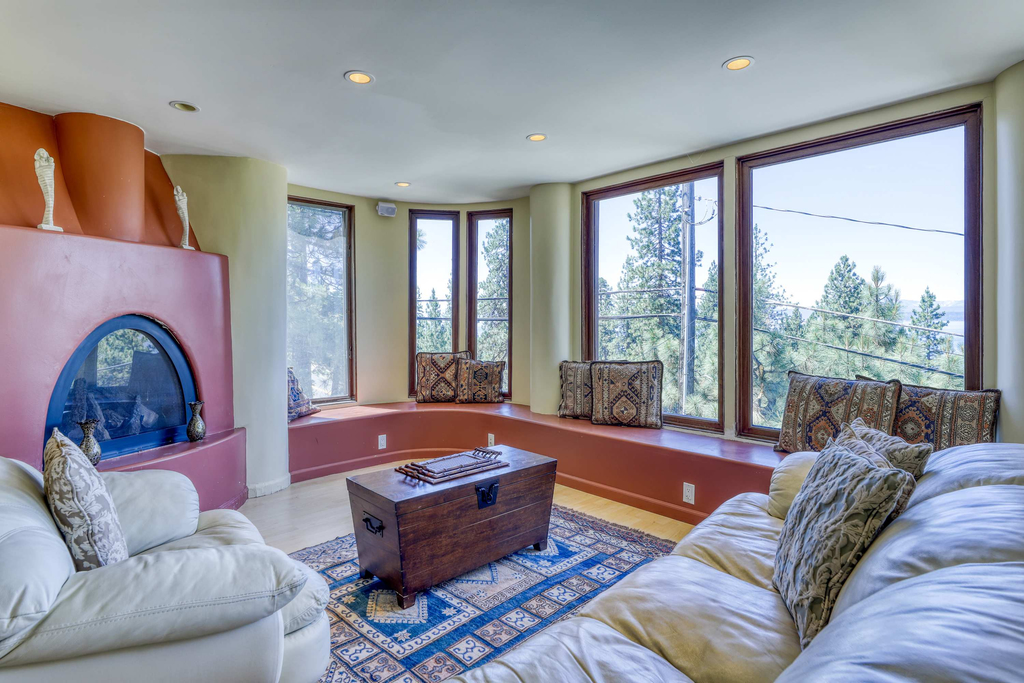 Lakeview Retreat in the Heart of Kings Beach