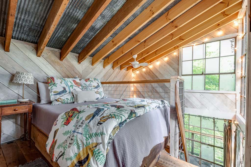 Treetop Hideaways - Luna Loft