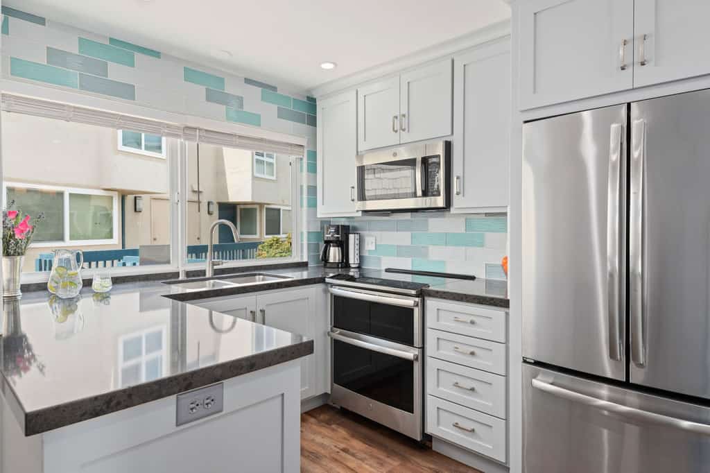 Beach Retreat Condo with a Heated Pool & Hot Tub!