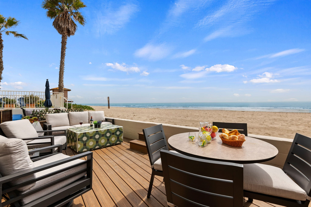 Carpinteria Shores CS 105