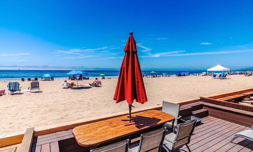 Beachfront Ground Floor Condo | King Bed Ocean Views Private Patio