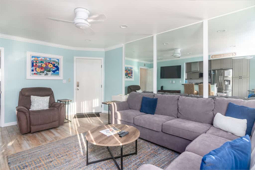 Beachfront Ground Floor Condo | King Bed Ocean Views  Private Patio