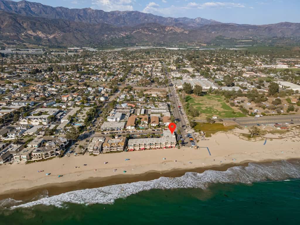 Ocean View Beach Condo | California King, Top Floor & Steps to the Sand