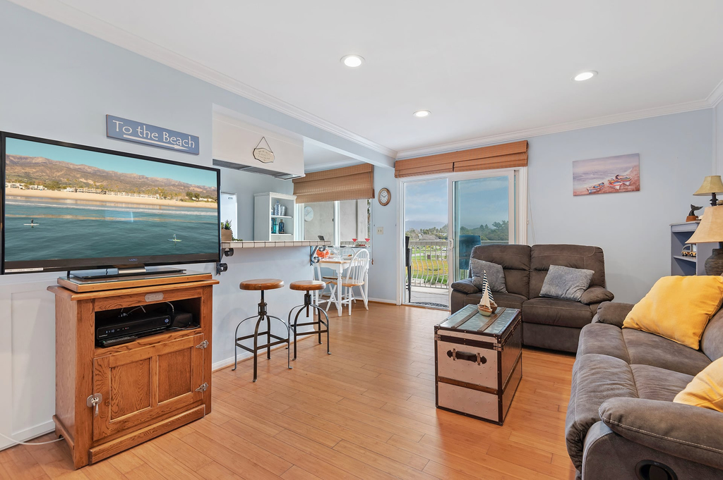 Carpinteria Shores CS 302
