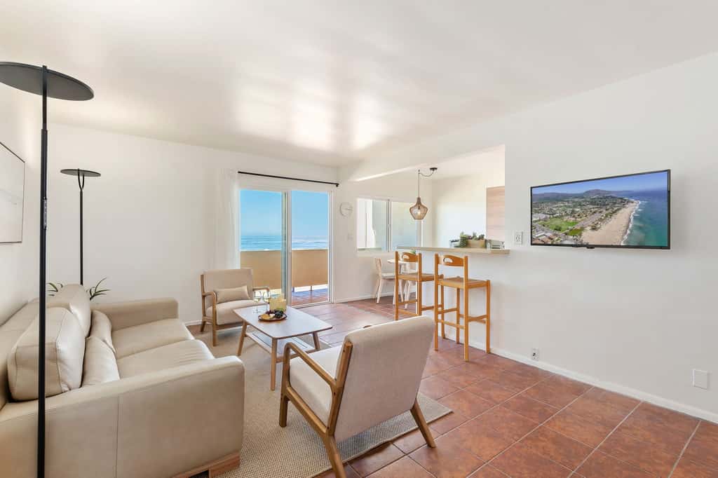 Carpinteria Shores CS 210