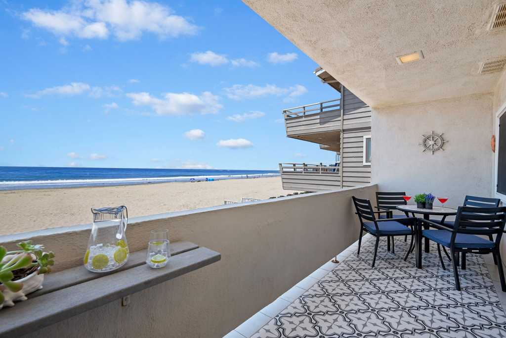 Carpinteria Shores CS 212