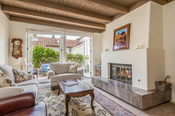 Enjoy the Beauty of Downtown Santa Barbara Walk Everywhere!