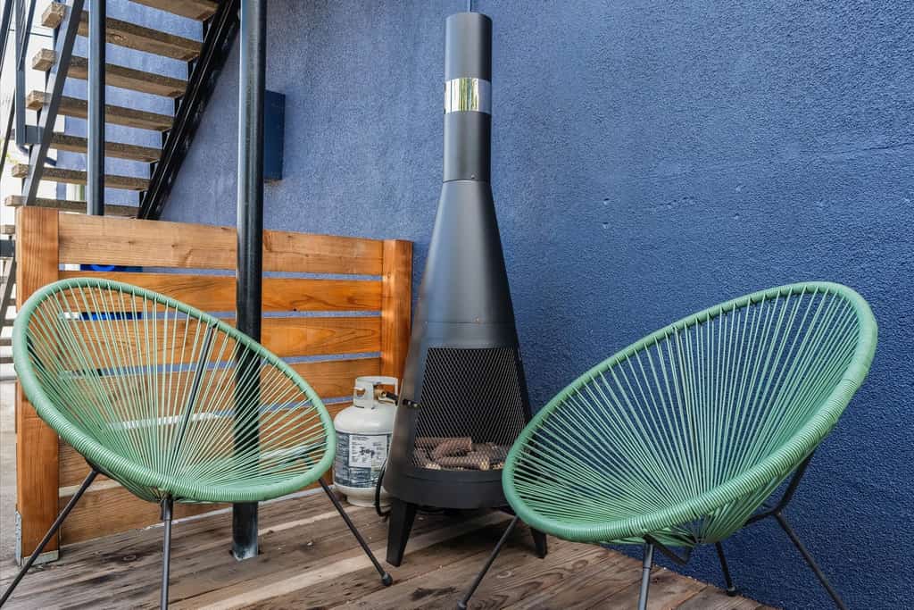 Hang Ten at the Studio! Vibe in This Groovy Avila Beach Studio Condo!